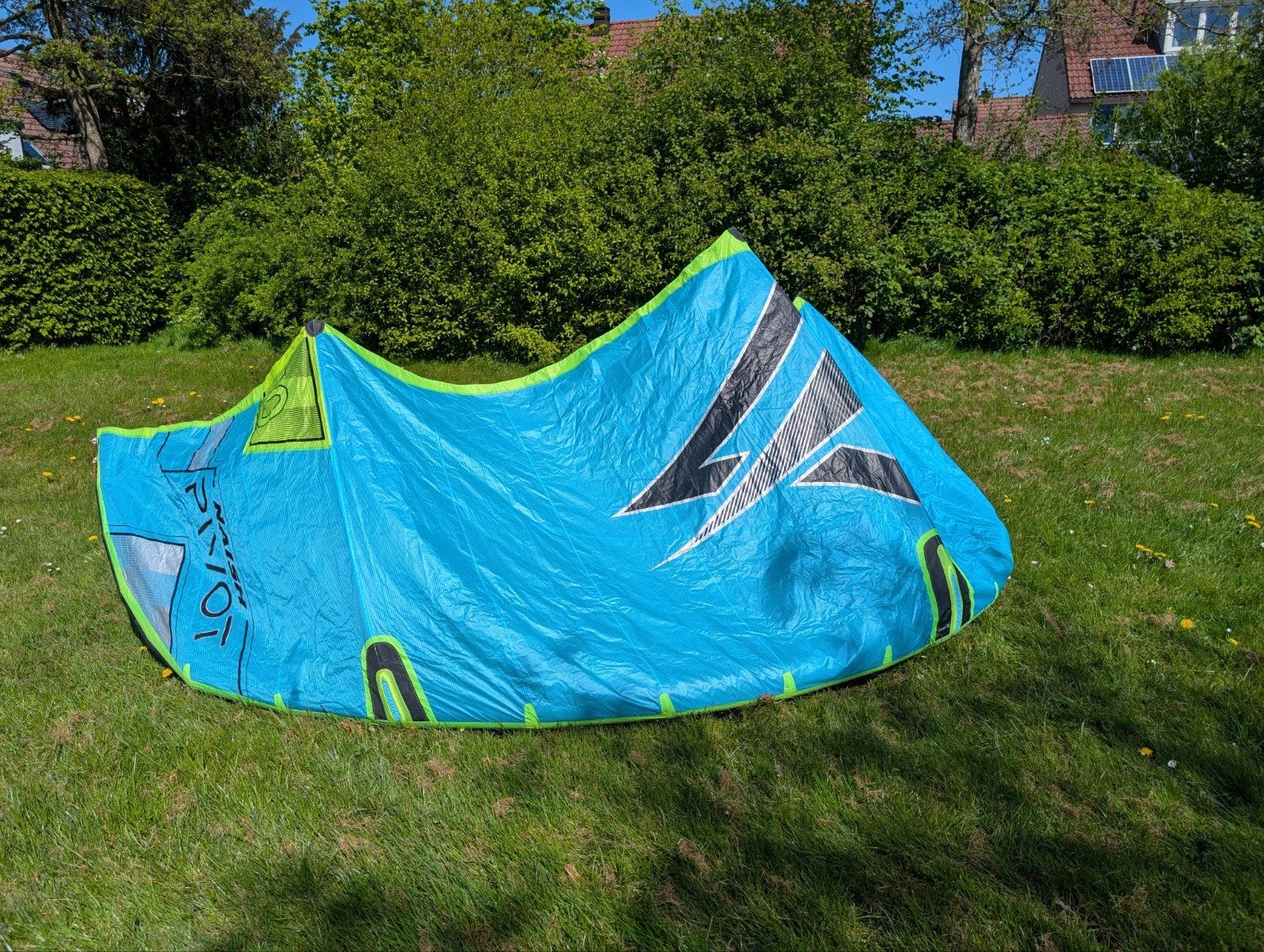 Naish Pivot S28 10m 2024, Ophalen, 10 m², Geen board, Zo goed als nieuw