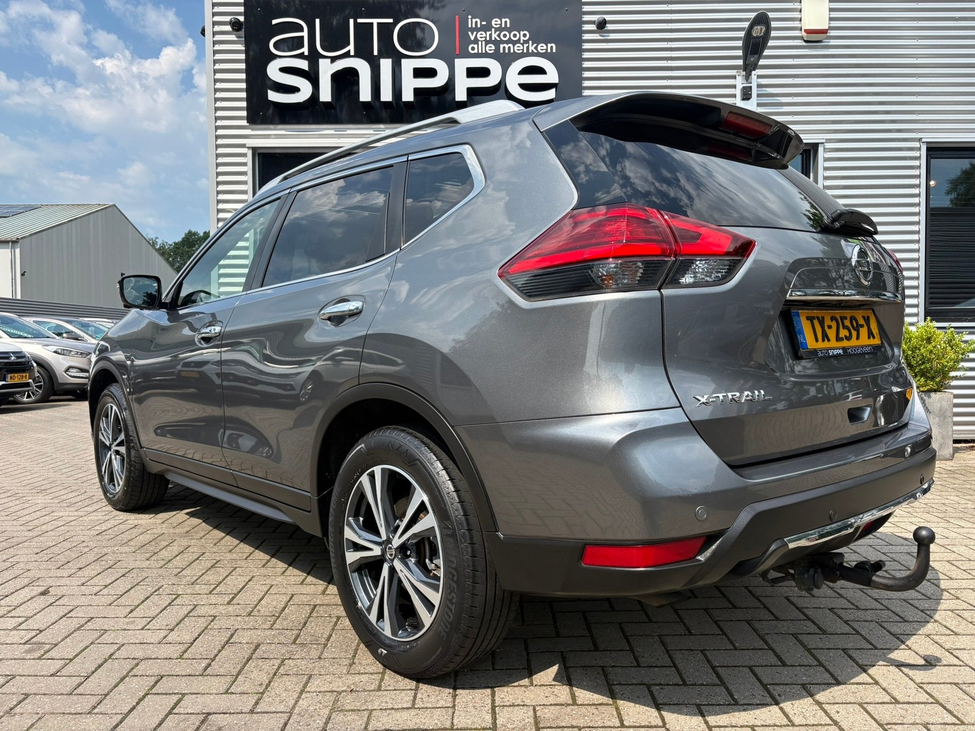 Nissan X-Trail 1.6 DIG-T N-Connecta -TREKHAAK-1800 KG TREKGE, Auto's, Voorwielaandrijving, Dealer onderhouden, 4 cilinders, 163 pk