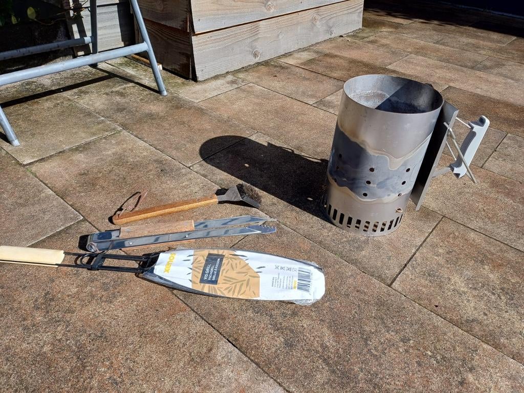 Weber barbecue briketten starter met tools, Ophalen of Verzenden, Zo goed als nieuw, Weber