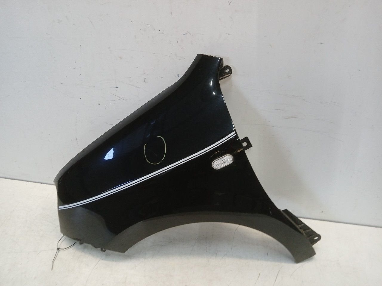 Spatbord links voor Renault Twingo, Auto-onderdelen, Carrosserie en Plaatwerk, Onderdelen@venauto.nl, Van der Ven Autorecycling B.V.