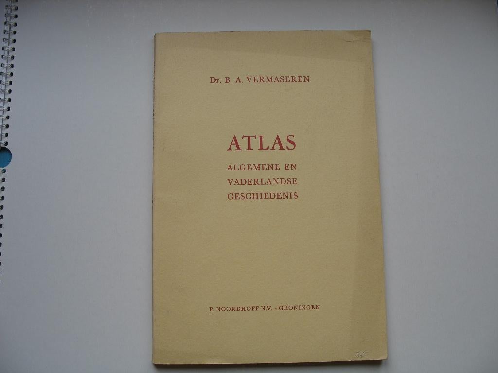 Atlas Algemene en Vaderlandse Geschiedenis, Boeken, Ophalen of Verzenden, Zo goed als nieuw