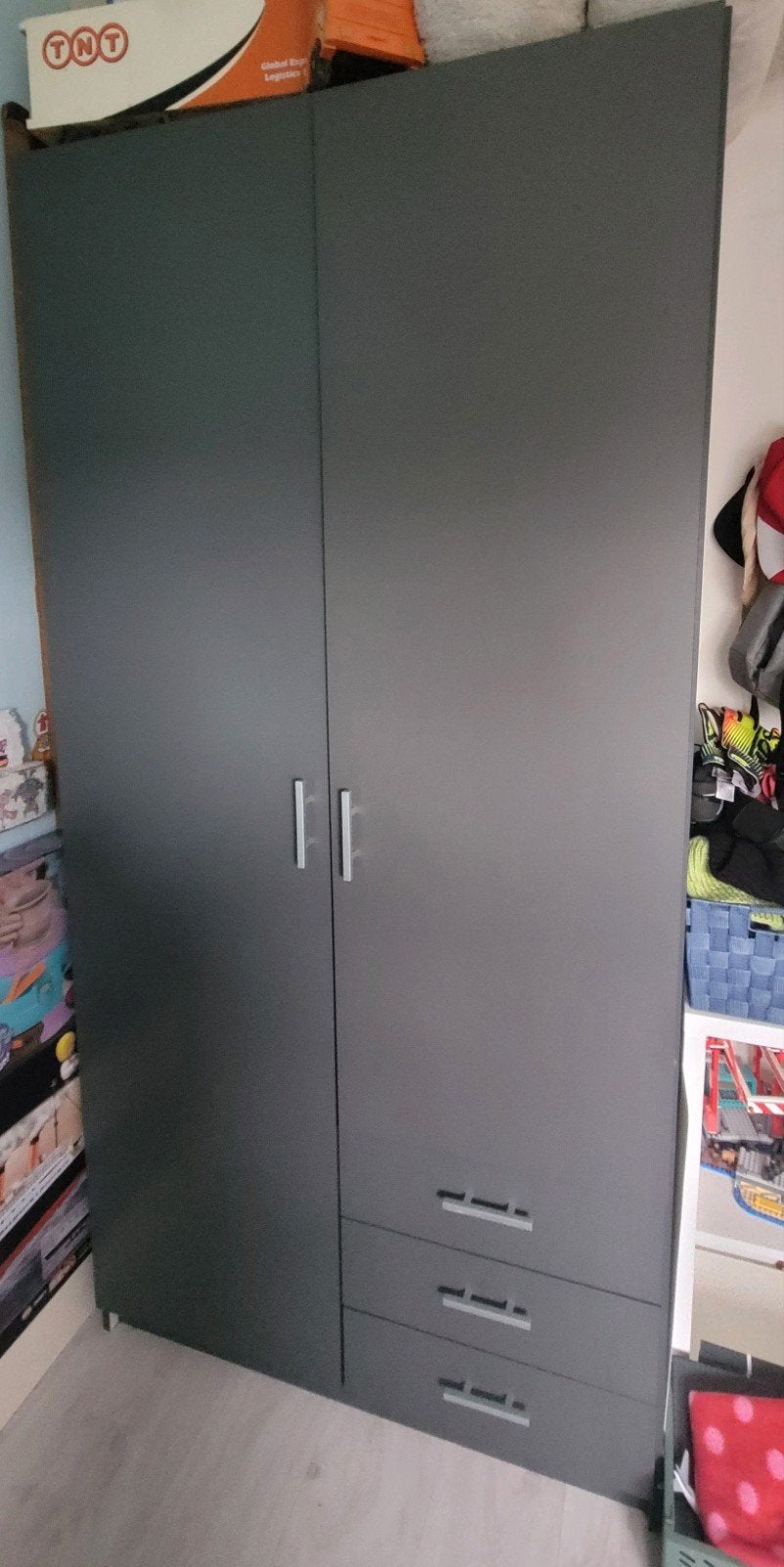 Kledingkast Sprint 2-deurs - antracietkleur, Ophalen, Gebruikt, 50 tot 100 cm, Modern