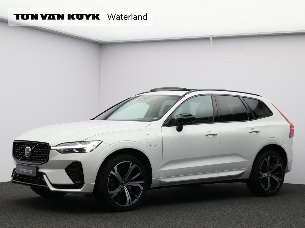 Volvo XC60 T6 AWD Plug-in hybrid Ultra Dark Automaat / Panor