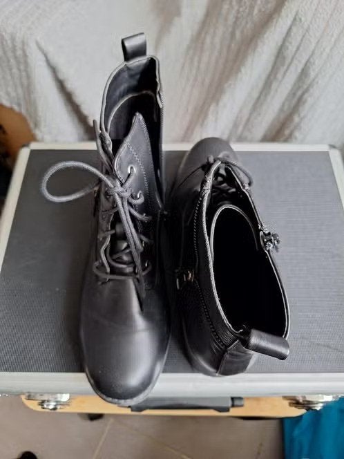 Zwarte hoge schoenen maat 39 h, Kleding | Dames, Zwart, Onbekend, Ophalen of Verzenden, Onbekend