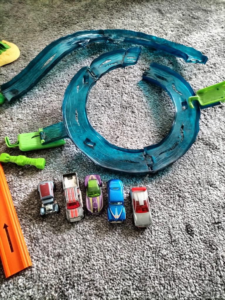 Hot Wheels baan incl. autootjes 7 stuks, Ophalen of Verzenden, Zo goed als nieuw, Handmatig, Hot Wheels