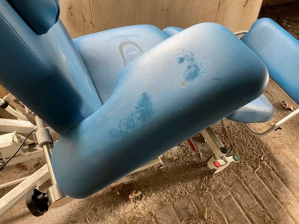 luxe behandelbank, dikke kussens, nagelstudio tattooshop, Niet ingevuld, Gebruikt, Niet ingevuld, Ophalen of Verzenden