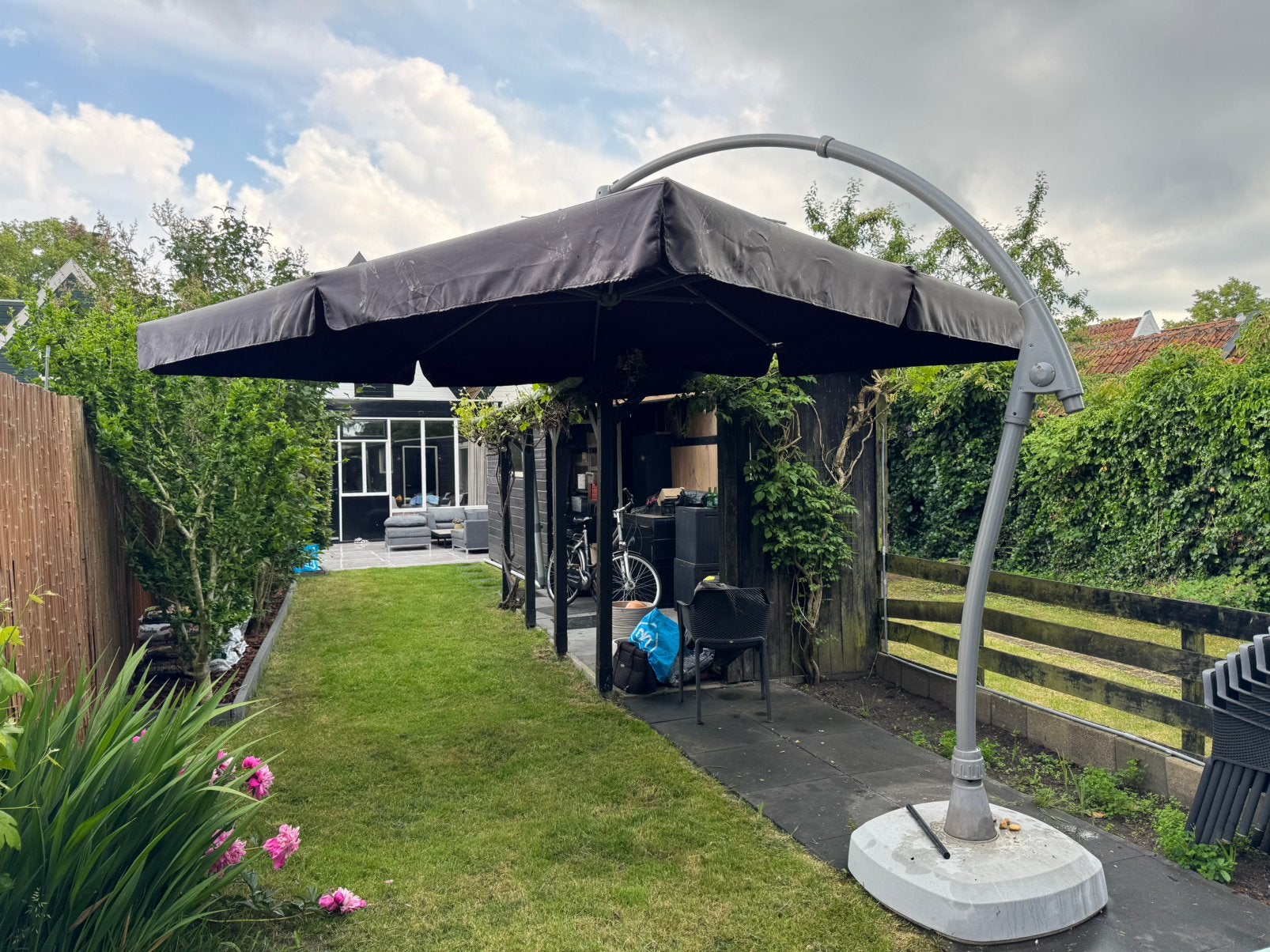 Shadow line parasol vierkant hoog 300x300 cm, Tuin en Terras, Parasols, Ophalen, Gebruikt, 3 tot 4 meter, Zweefparasol