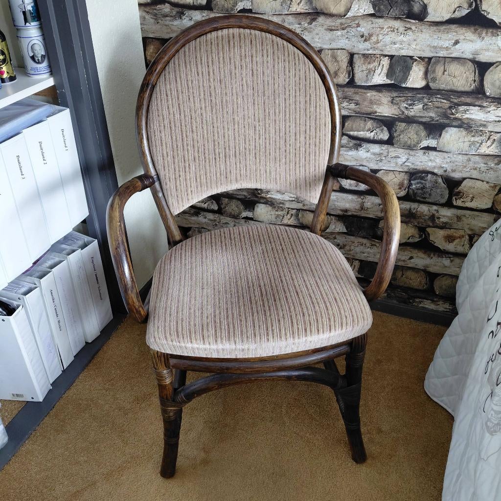 Retro rotan stoel, Huis en Inrichting, Stoelen, Ophalen, Bruin, Stof, Zo goed als nieuw