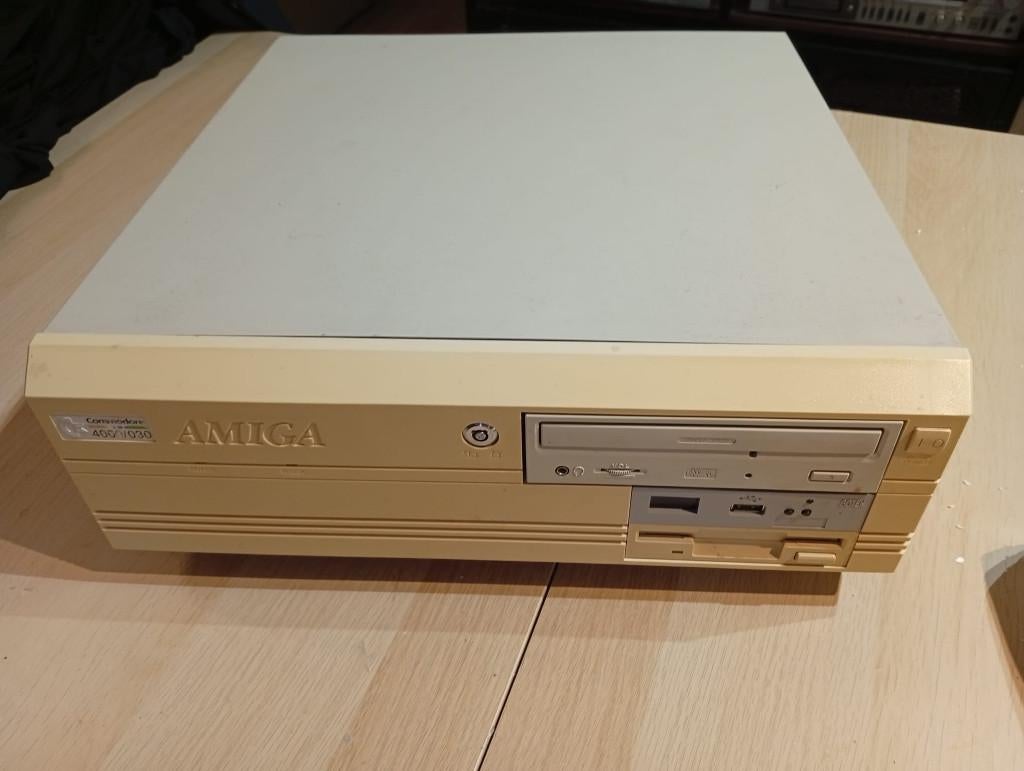 amiga 4000 volledig nagekeken + 256 MB geheugen kaart etc, Ophalen, Commodore Amiga