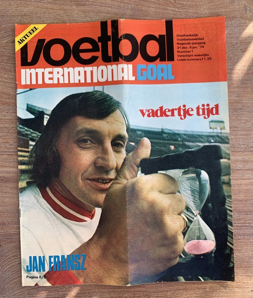 Voetbal International VI Div. tijdschriften uit 1974 / €3,-, Ophalen of Verzenden, Zo goed als nieuw, AZ, Boek of Tijdschrift