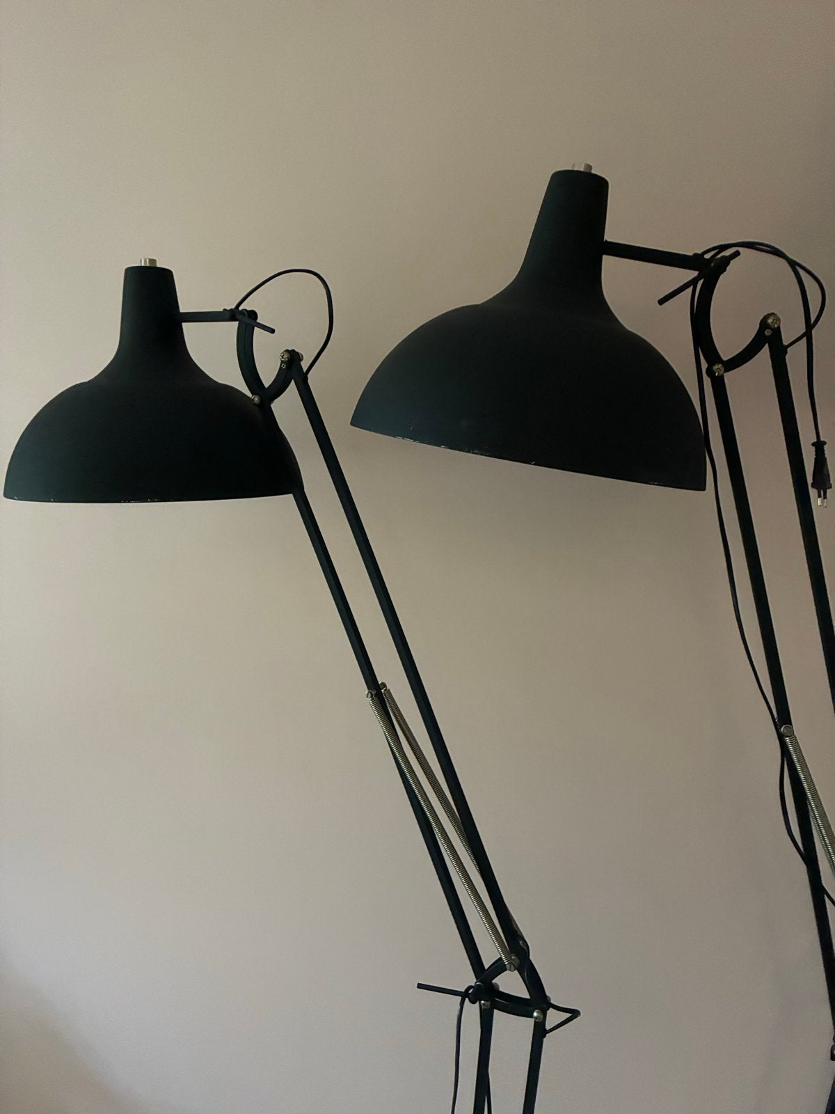 Twee dimbare vloerlampen, metaal, zwart, Ophalen, Scaninavisch, modern, industrieel, E27 (groot), Zo goed als nieuw