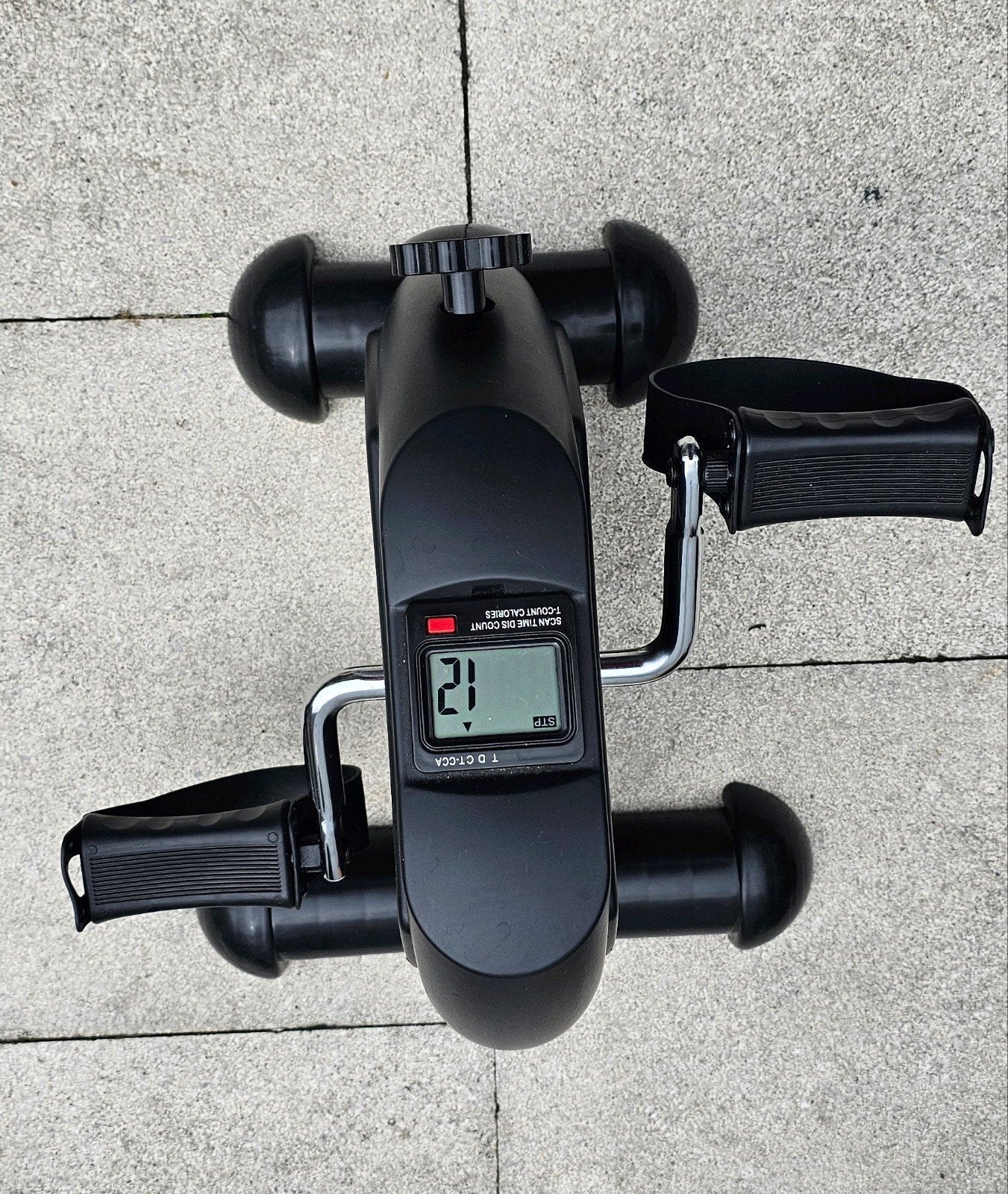 Mini Hometrainer - Compact en Efficiënt Fitnessapparaat, Sport en Fitness, Ophalen, Gebruikt, Armen, Overige typen