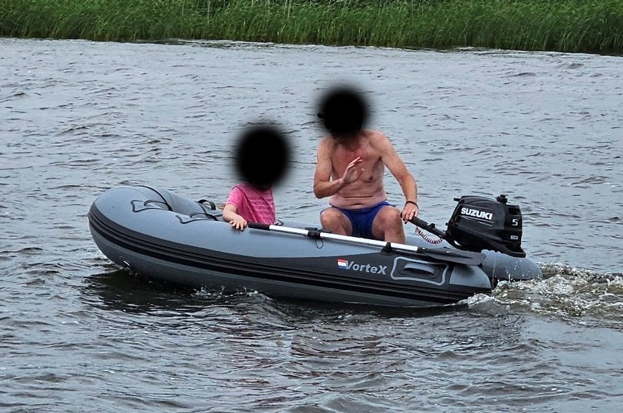 Vortex rubberboot 270 met 5 pk motor uit 2024 !, Watersport en Boten, Rubberboten, Ophalen, Airdeck, 5 pk, Zo goed als nieuw