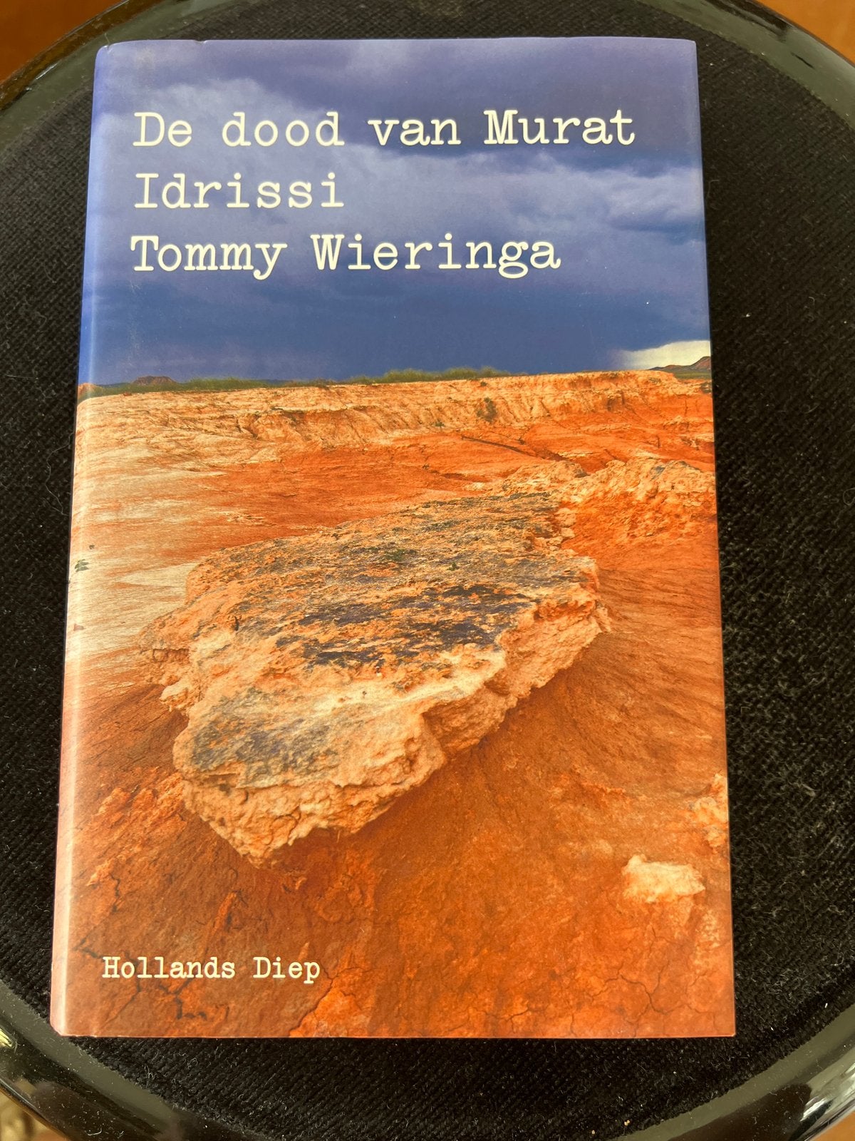 De dood van Murat Idrissi - Tommy Wieringa (Boek), Ophalen of Verzenden, Zo goed als nieuw, Nederland