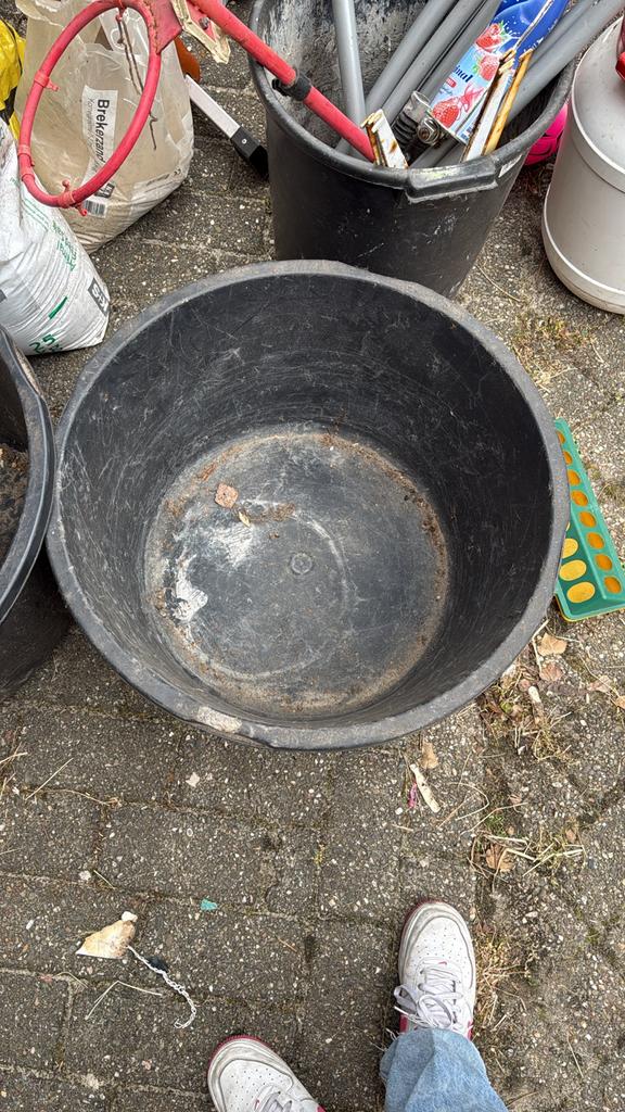 Grote zwarte speciekuip, Tuin en Terras, Ophalen, Kunststof, Rond, Zo goed als nieuw