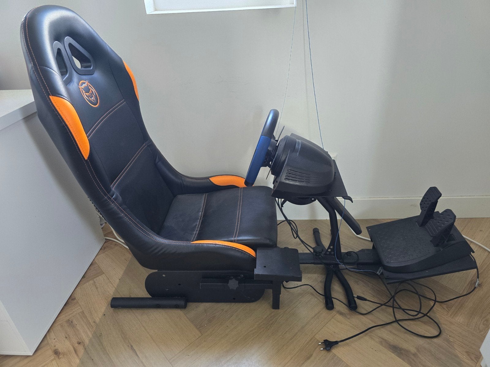 Race Simulator Stoel met Thrustmaster Stuur en Pedalen, Ophalen, Gebruikt