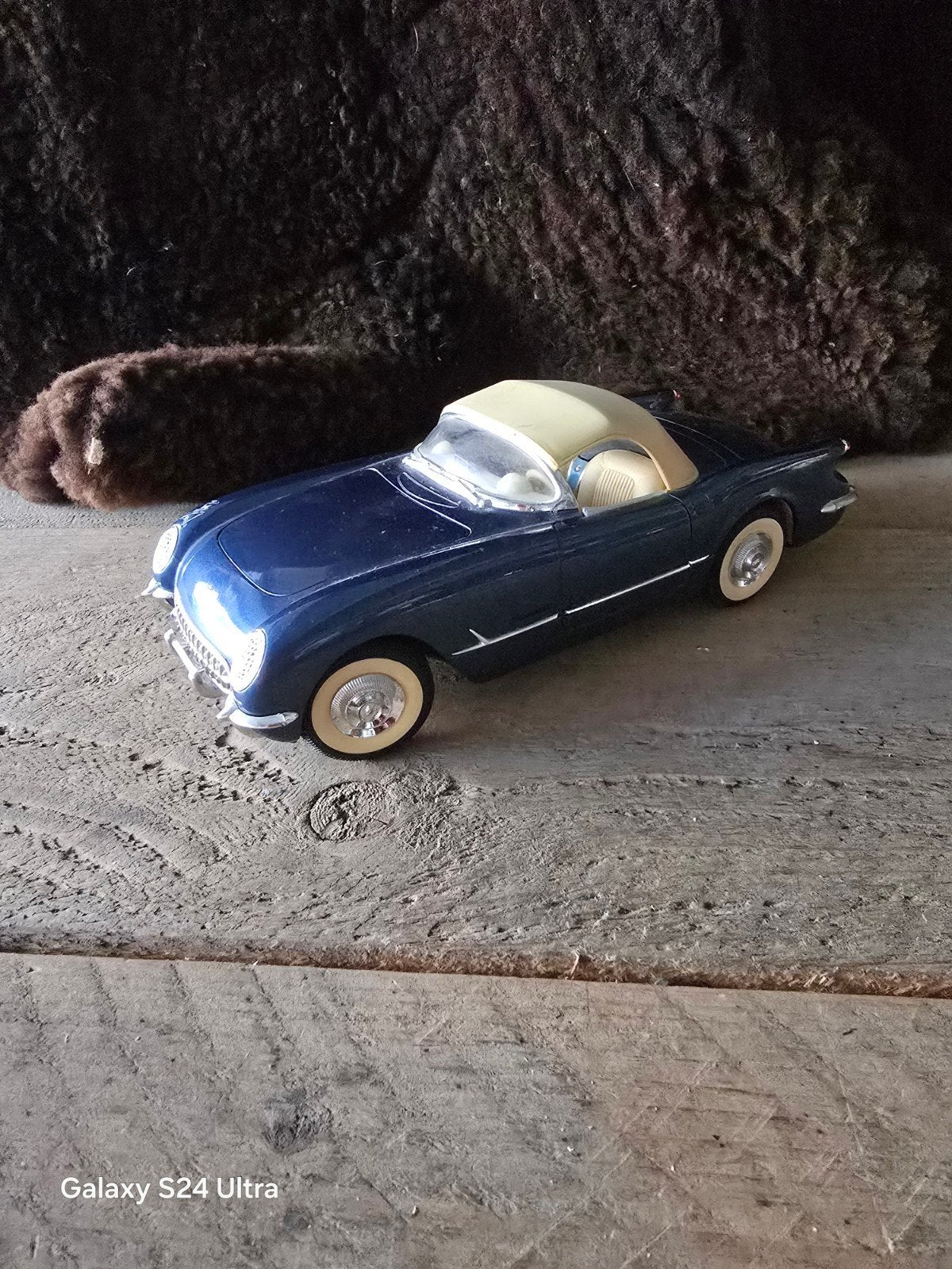 Mira 1/18 schaalmodel van een Chevrolet Corvette uit 1954., Ophalen of Verzenden