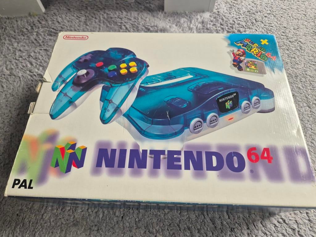 Nintendo Crystal Clear – compleet met doos, Spelcomputers en Games, Spelcomputers | Nintendo 64, Ophalen, Gebruikt, Met 2 controllers