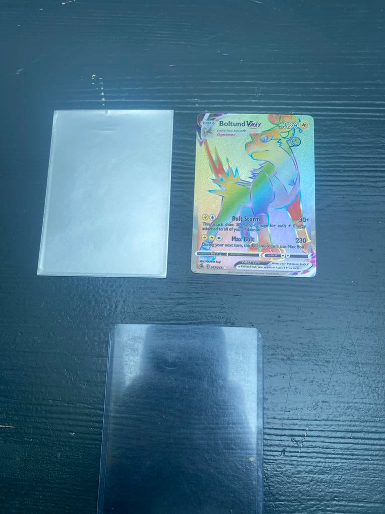 Pokémon Kaart: Boltund VMAX Rainbow Rare (Full Art), Ophalen of Verzenden, Zo goed als nieuw, Losse kaart, Foil