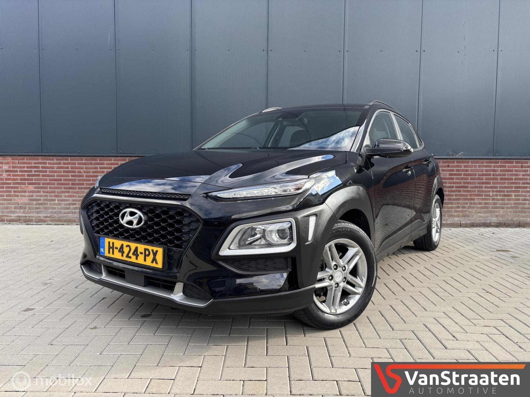 Hyundai Kona 1.0T Comfort | Carplay | Camera | Stoelverwarmi, Voorwielaandrijving, Stof, Gebruikt, Zwart