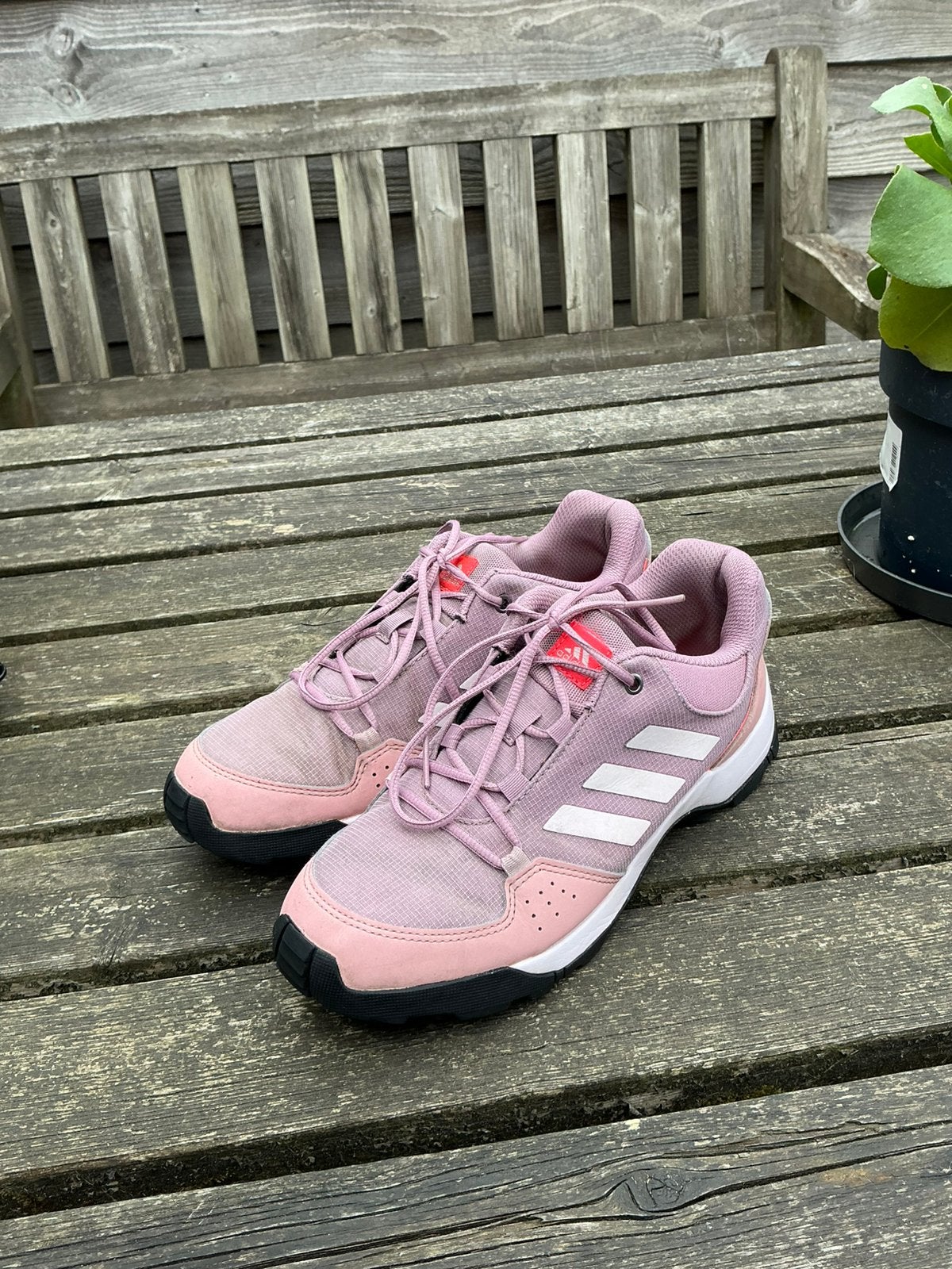 Adidas TERREX Hyperhiking Low Wandelschoenen - Maat 38, Zo goed als nieuw, Roze, Wandelschoenen, Ophalen of Verzenden