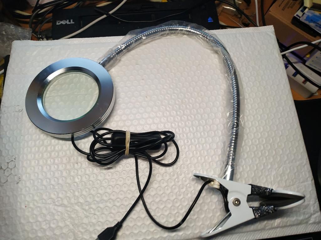 LED licht bureaulamp met loep 3x, Hobby en Vrije tijd, Ophalen of Verzenden, Nieuw, Vergrootglas of Loep