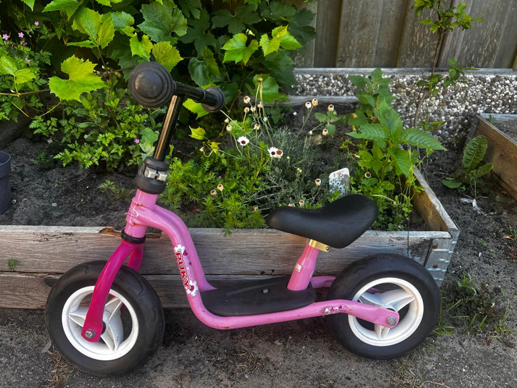 Roze Puky loopfiets voor kinderen, Ophalen of Verzenden, Gebruikt, Minder dan 16 inch
