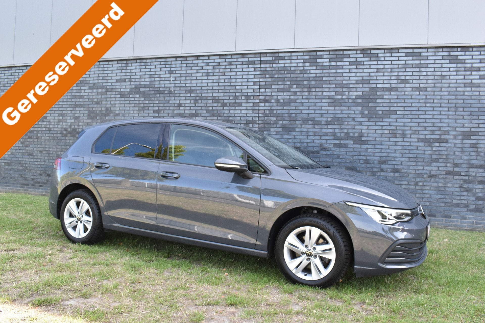 Volkswagen Golf 1.0 eTSI Life Business Automaat Navigatie/Ca, Stof, Gebruikt, 1204 kg, Origineel Nederlands