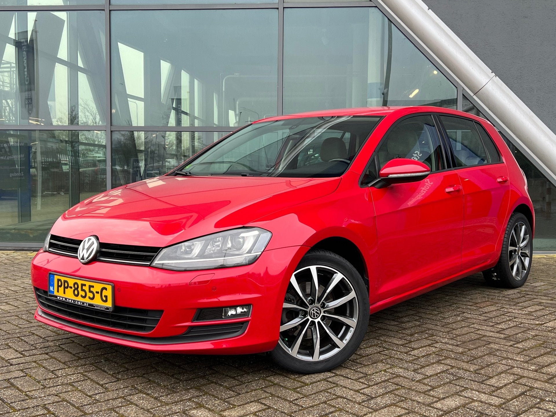 Volkswagen Golf 1.2 TSI Highline Automaat 5-Drs, PDC V + A N, Euro 5, Stof, Gebruikt, Beige