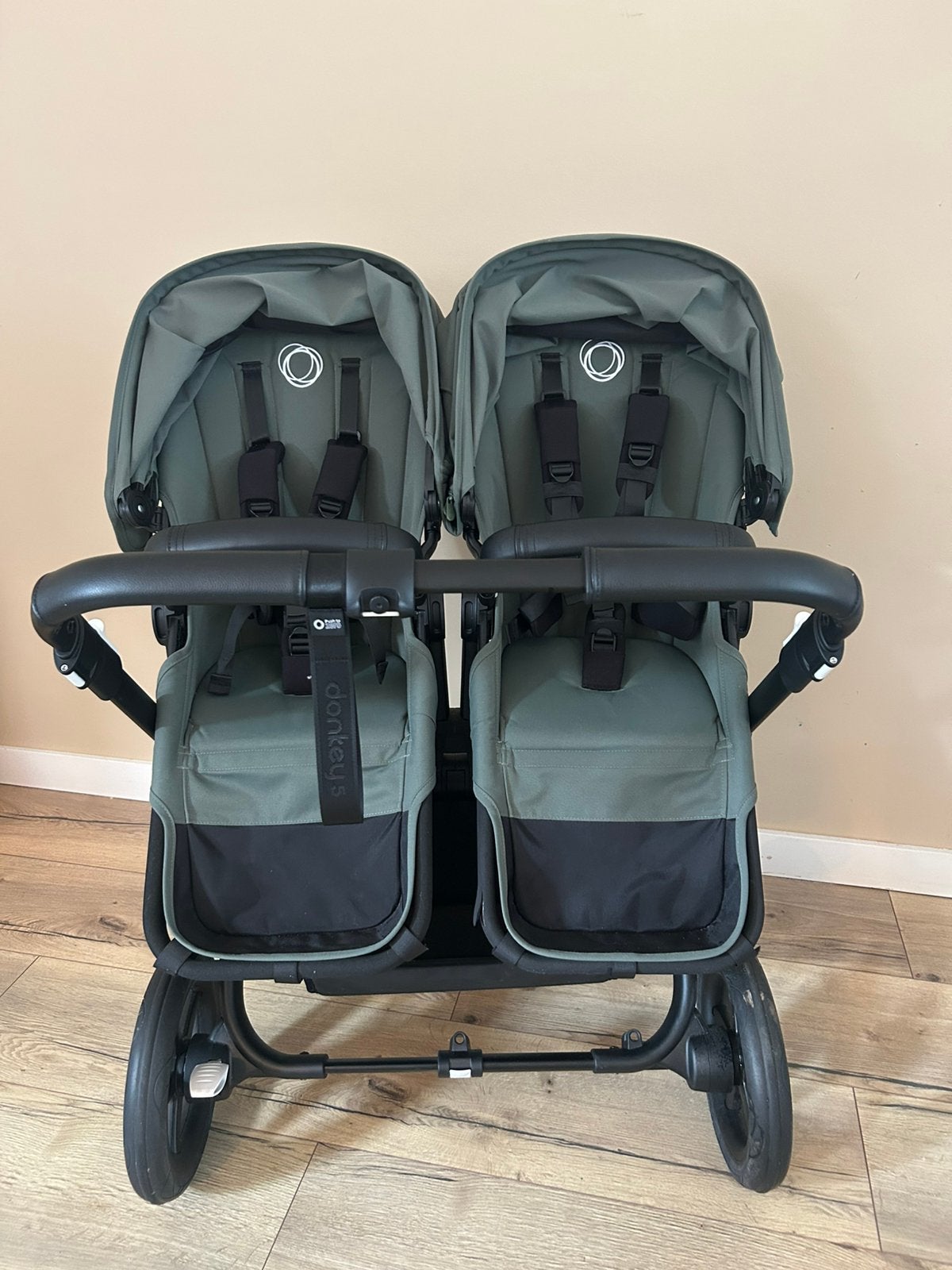 Bugaboo Donkey 5 Duo - Complete Duowagen in Groen, Kinderen en Baby's, Kinderwagens en Combinaties, Ophalen, Zo goed als nieuw