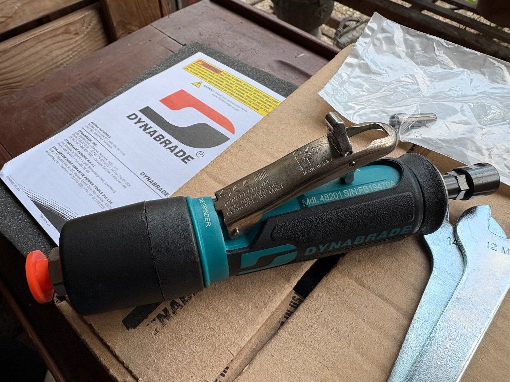 Dynabrade 48201 pneumatische 6 mm slijpmachine goedals nieuw, Ophalen of Verzenden, Zo goed als nieuw, Minder dan 700 watt, Rechte handslijpmachine