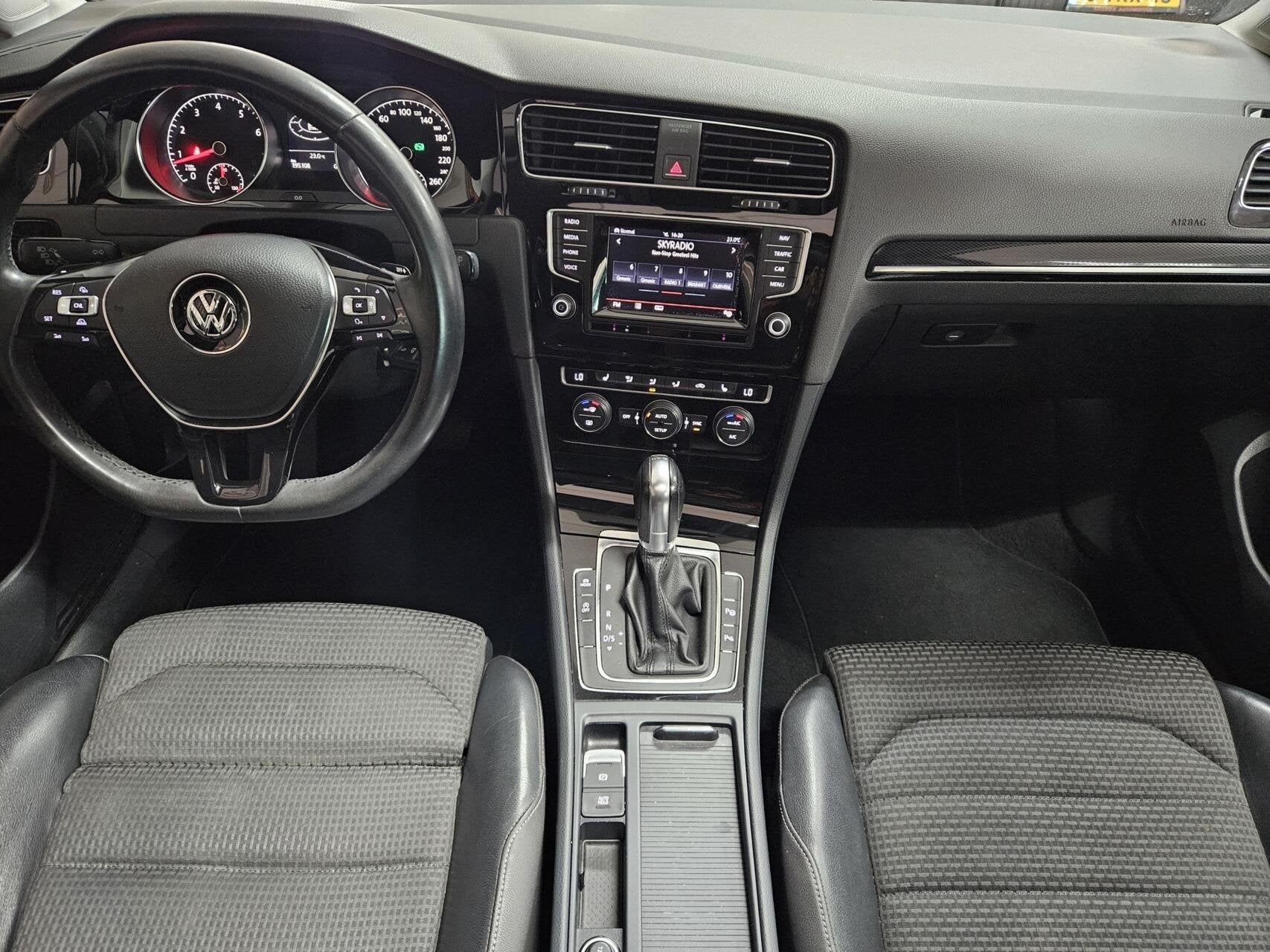 Volkswagen Golf 1.4 TSI DSG ACT |PANO|Highline|NAVI|Stoel ve, Euro 5, Gebruikt, 4 cilinders, Leder en Stof