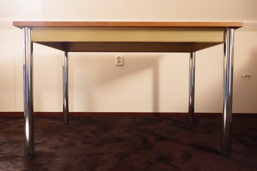 Mooie vintage tafel – zilverkleurige metalen poten, Ophalen, Gebruikt