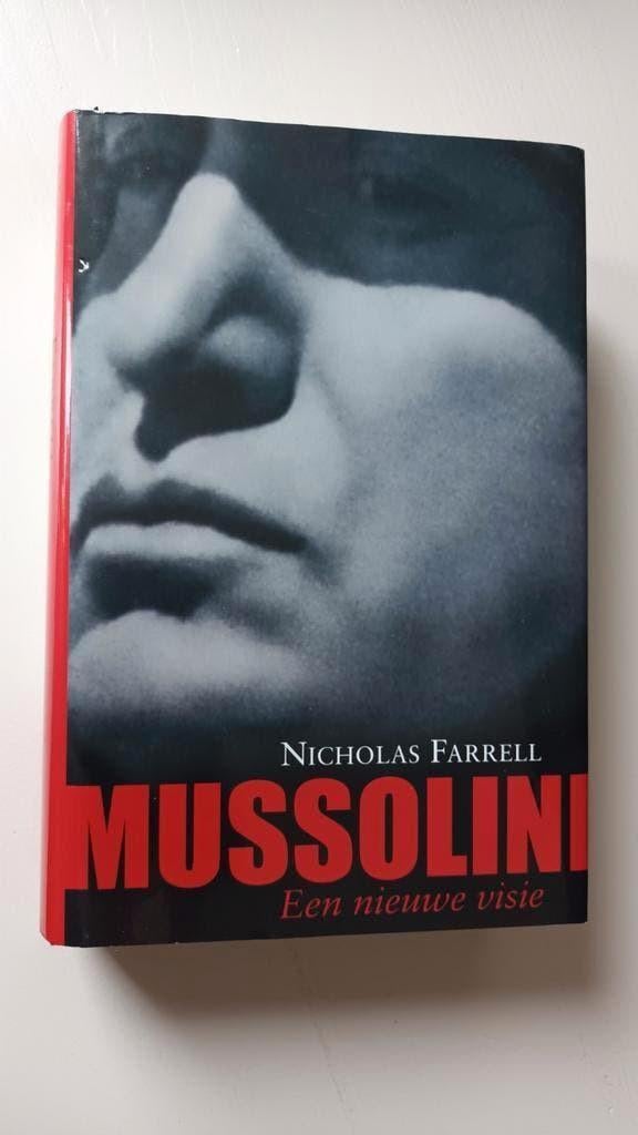 Nicholas Farrell - Mussolini een nieuwe visie, N. Farrell, Ophalen of Verzenden, Zo goed als nieuw, Sport