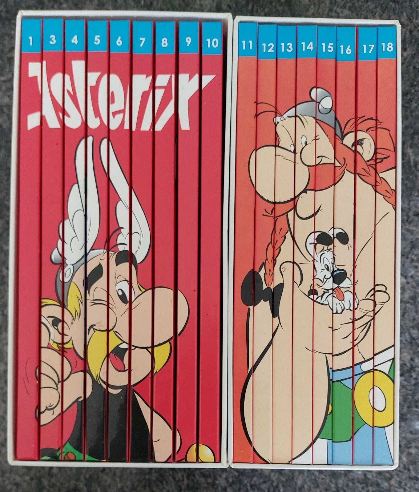 2 Asterix boxen harde covers, Meerdere stripboeken, Ophalen of Verzenden, Zo goed als nieuw
