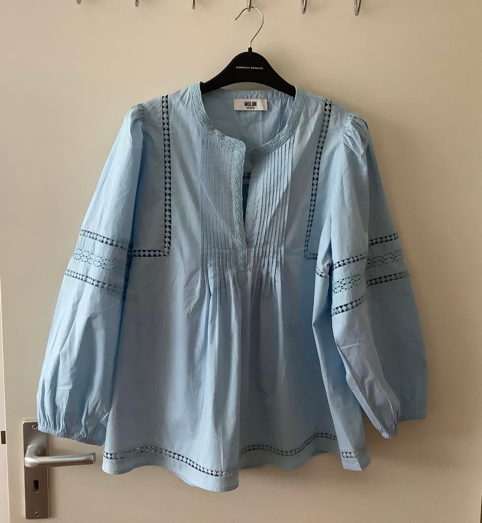 Moliin mooi licht blauwe blouse met ballonmouwen mt L. Nieuw, Ophalen of Verzenden, Nieuw, Maat 42/44 (L), Blauw
