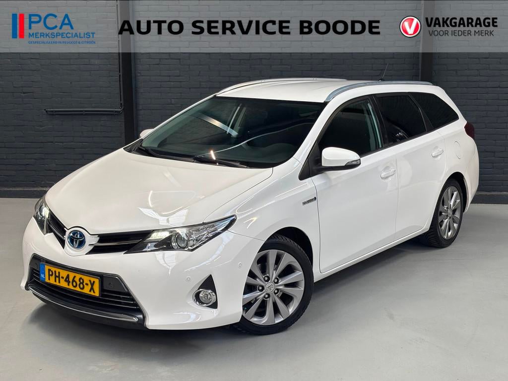 Toyota Auris Touring Sports 1.8 Hybrid Dynamic - camera- cru, Euro 5, Stof, Gebruikt, Wit