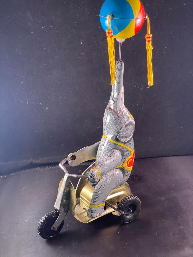 Vintage blikken olifant op scooter / blikken speelgoed, Ophalen of Verzenden