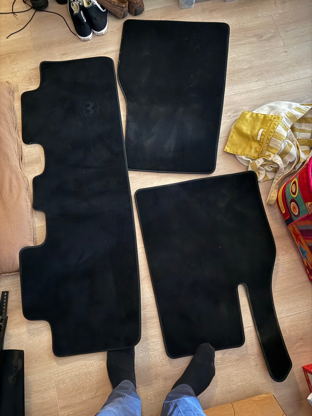 Originele Tesla Model Y Juniper vloermatten (3 weken oud), Ophalen, Zo goed als nieuw