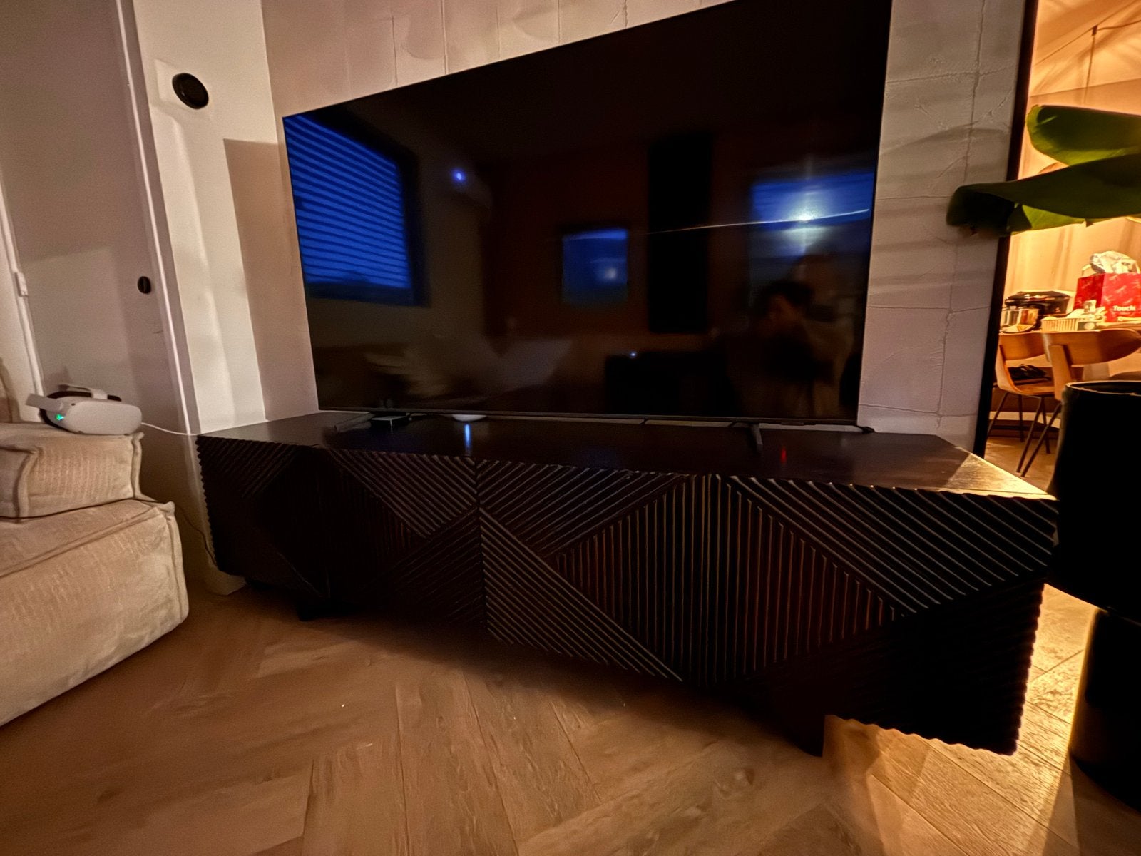 Modern TV-meubel met uniek patroon, Ophalen, 150 tot 200 cm, Zo goed als nieuw, Minder dan 100 cm