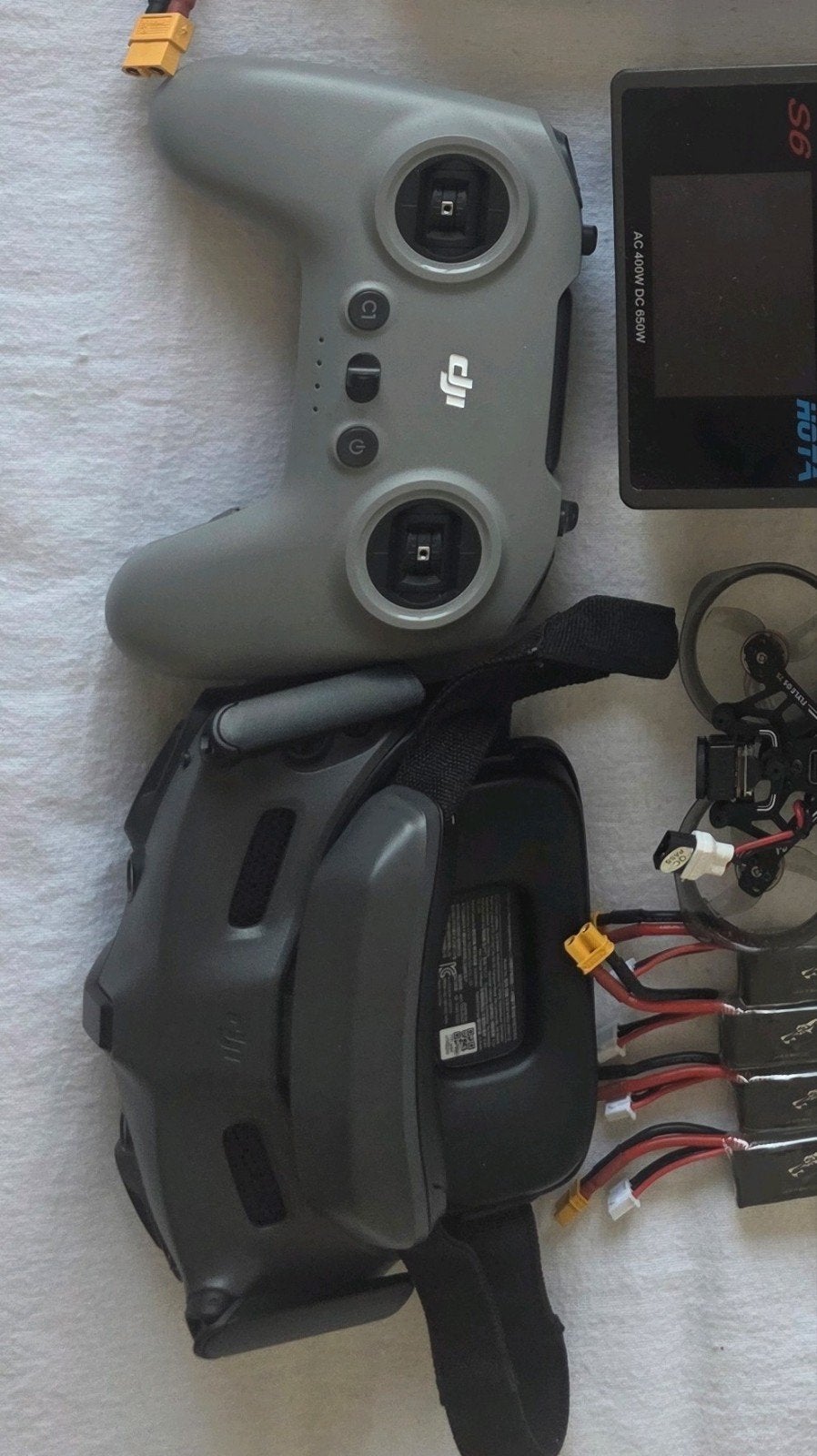 Dji goggles 3 and dji fpv Controller 3, Hobby en Vrije tijd, Modelbouw | Radiografisch | Helikopters en Quadcopters, Ophalen of Verzenden