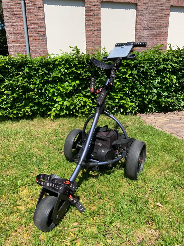 Motocaddy Golfkar met 2 accu's en oplader, Sport en Fitness, Golf, Ophalen, Gebruikt, Golfkar, Overige merken