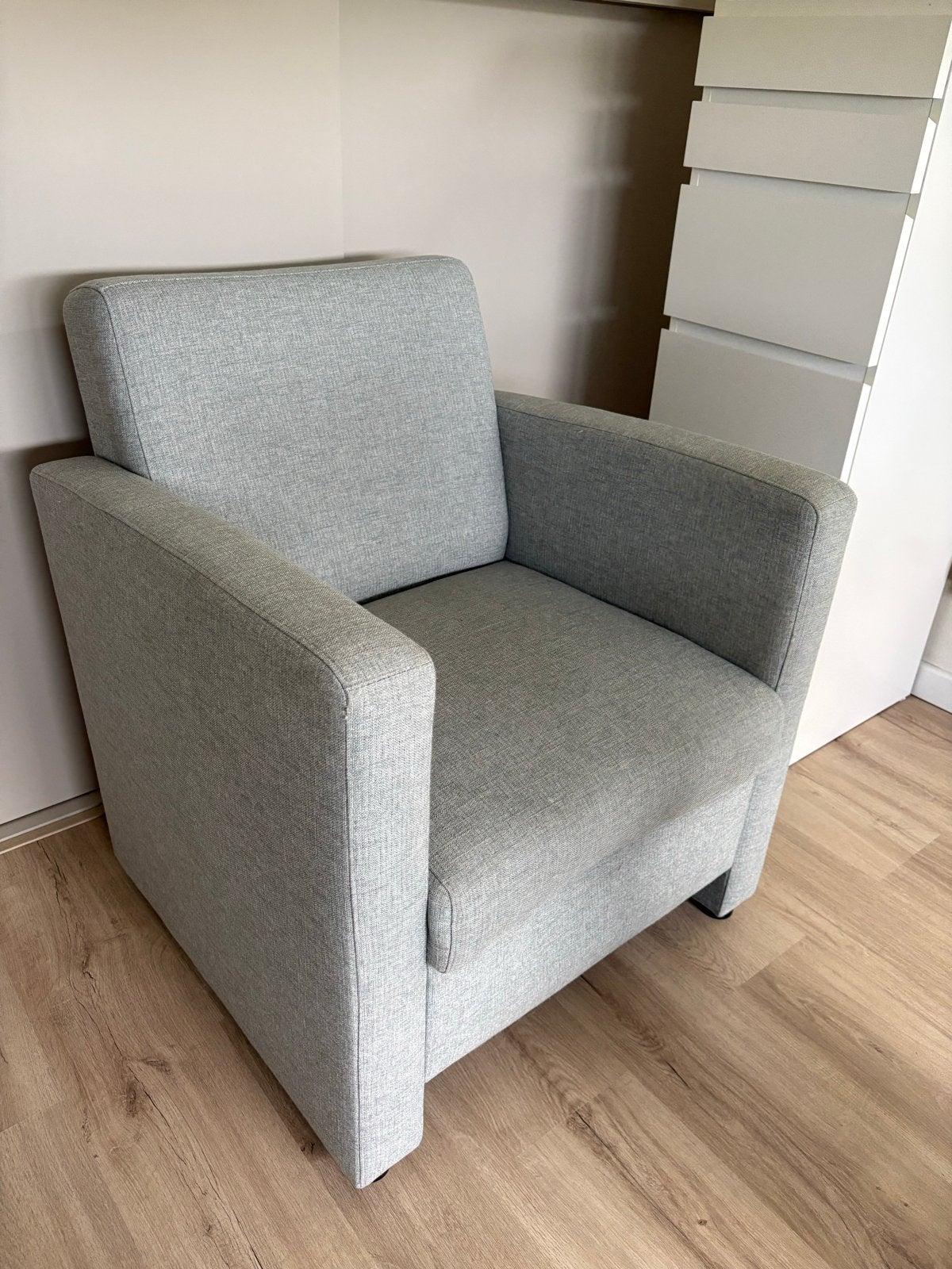 Knibbeler fauteuil - Comfortabele grijze stoffen stoel, Ophalen, Gebruikt, Stof, 75 tot 100 cm