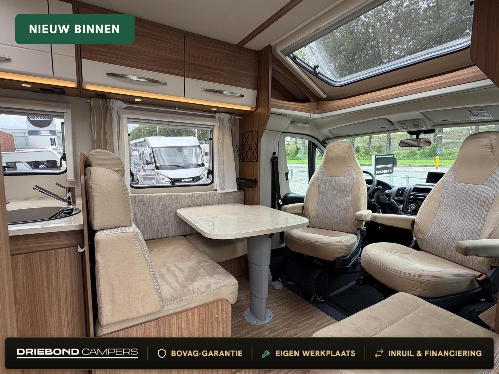 Carado T447 Euro6 Enkele Bedden Luifel Zonnepaneel Bearlock, Airbags, 7 tot 8 meter, Bedrijf, Elektrische ramen