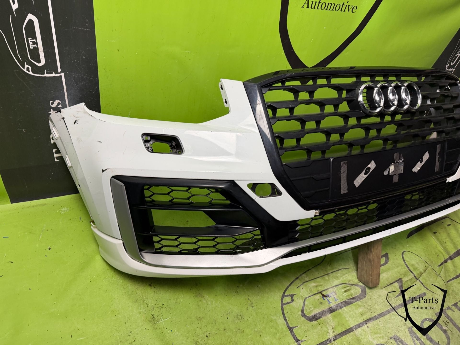 audi Q2 voorbumper bumper, Gebruikt, AUDI AG, Auto-Union-Strasse 1
85045  Ingolstadt, DE, Kundenbetreuung@audi.de