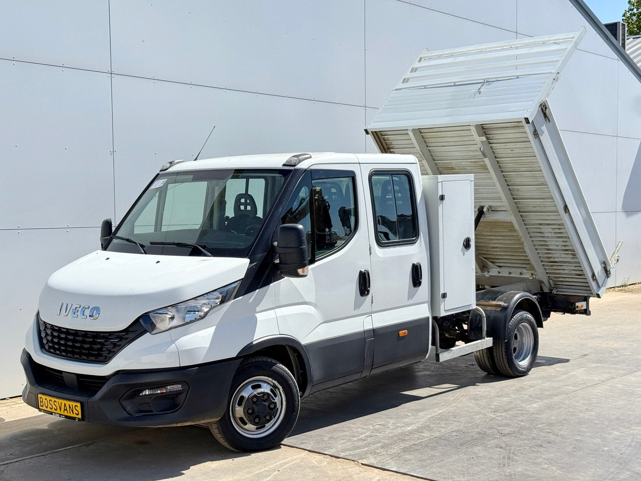 Iveco Daily 35C14 2.3 Kipper Dubbele Cabine Dubbellucht 3,5t, Gebruikt, Euro 6, Iveco, Wit