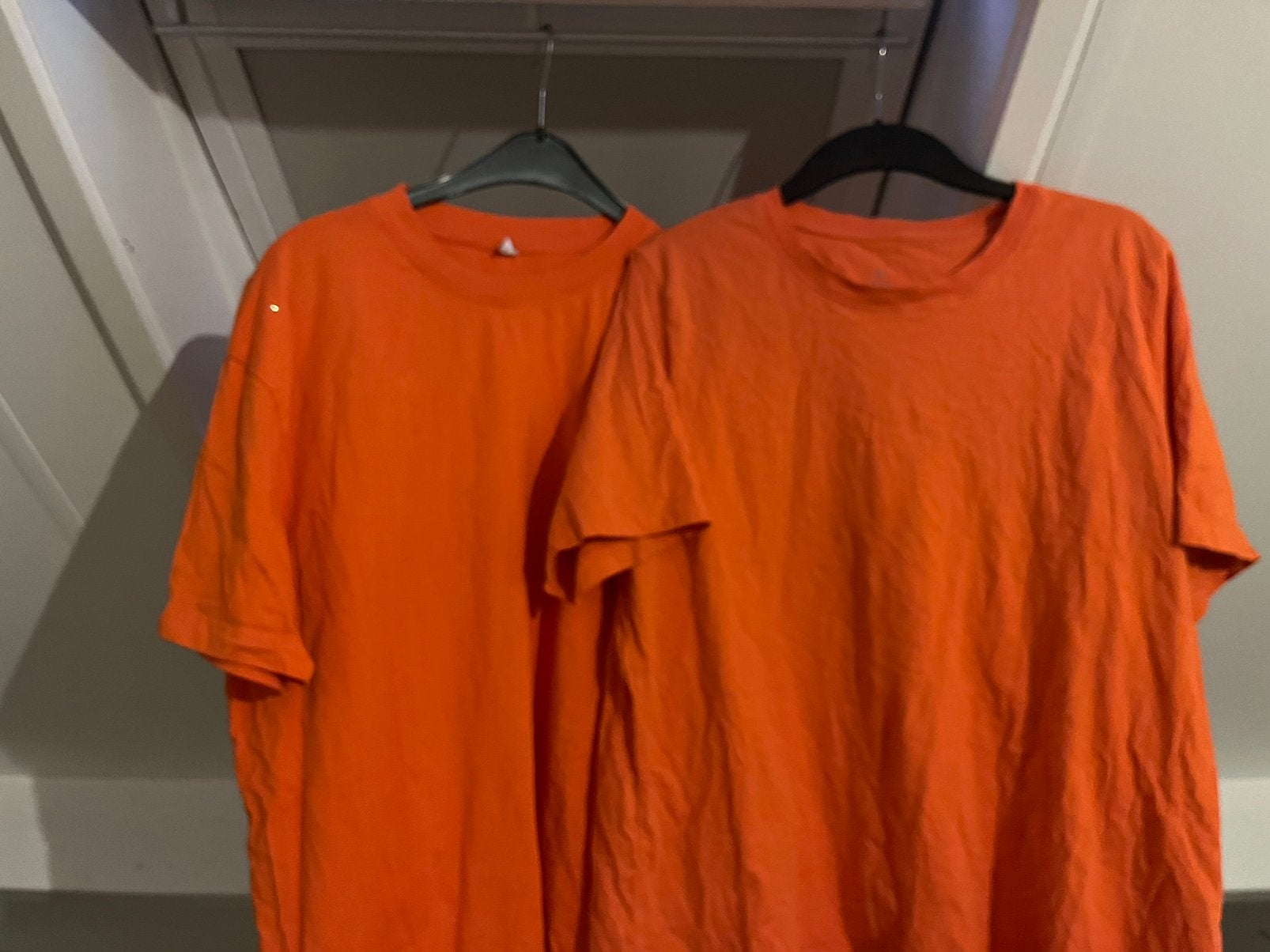 Oranje 2x shirts maat L, Ophalen of Verzenden, Zo goed als nieuw, Oranje