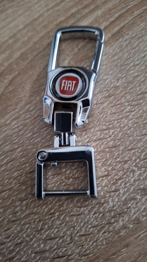Fiat - Nieuwe Sleutelhanger, Ophalen of Verzenden, Nieuw