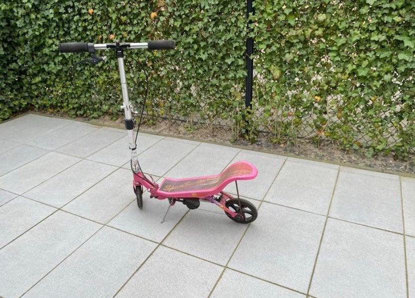 Roze spacescooter, Fietsen en Brommers, Steps, Ophalen, Zo goed als nieuw, Overige typen