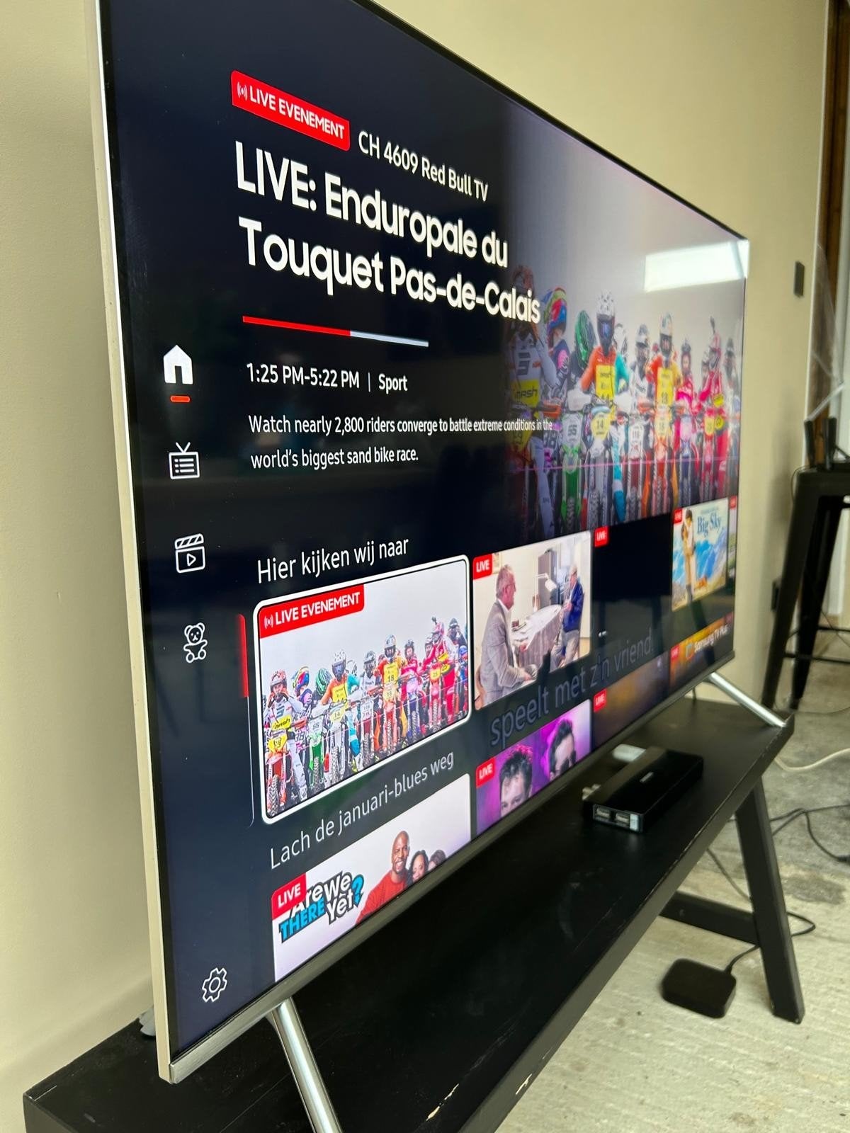 Foto 5 van Samsung 49 inch 4K Smart TV (UE49MU7000) 2017